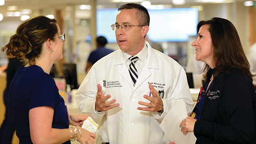 Coronavirus expert in a research setting